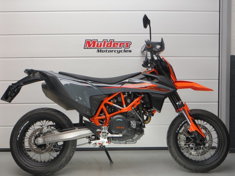 KTM 690 SMC-R KTM 690 SMC-R BTW MOTOR 