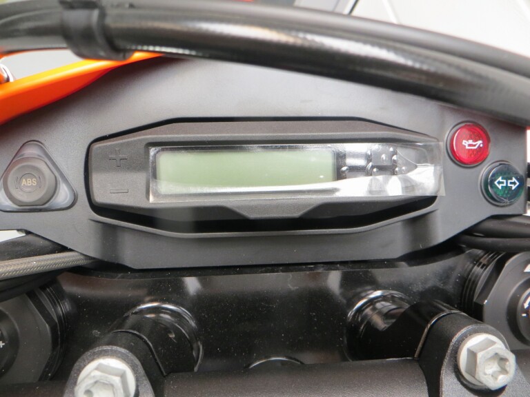 KTM 690 SMC-R KTM 690 SMC-R BTW MOTOR foto 6