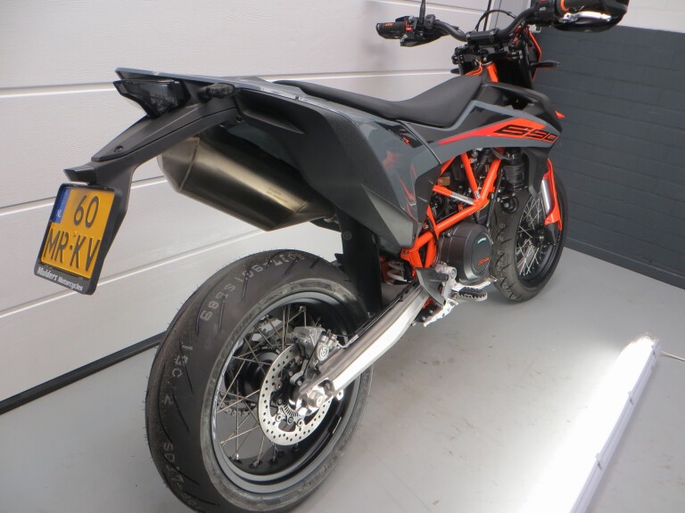KTM 690 SMC-R KTM 690 SMC-R BTW MOTOR foto 7