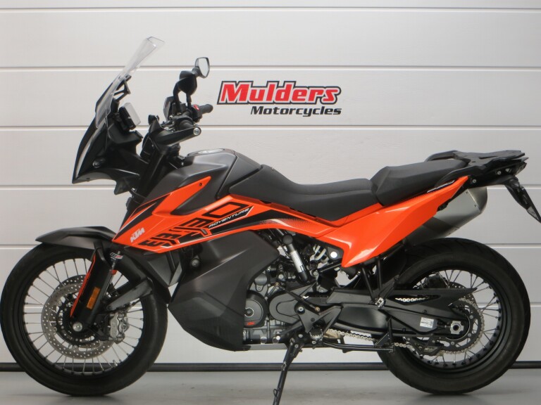 KTM 890 ADVENTURE KTM 890 ADVENTURE foto 2