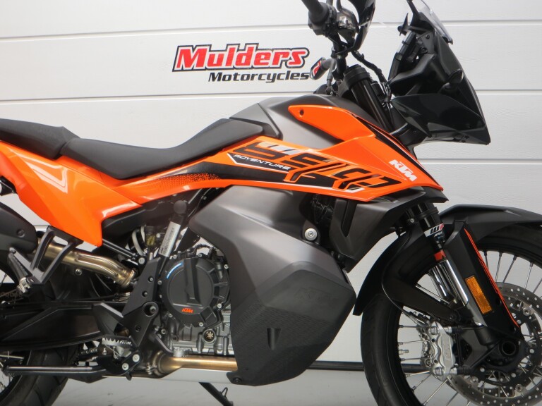 KTM 890 ADVENTURE KTM 890 ADVENTURE foto 8