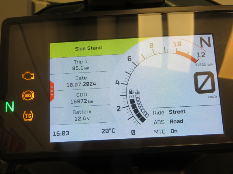 KTM 890 ADVENTURE KTM 890 ADVENTURE foto 10