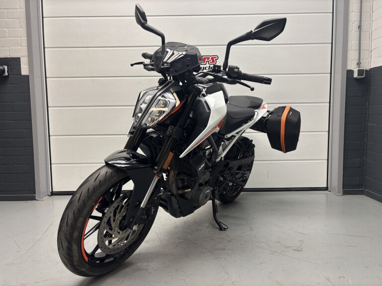 KTM 390 DUKE ABS 
