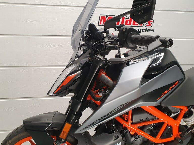 KTM 390 DUKE ABS KTM 390 DUKE foto 4