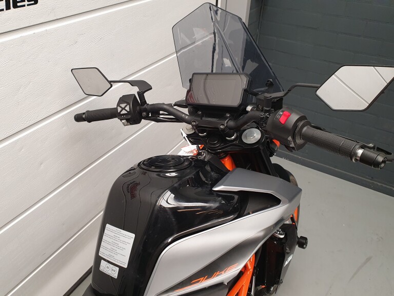 KTM 390 DUKE ABS KTM 390 DUKE foto 14