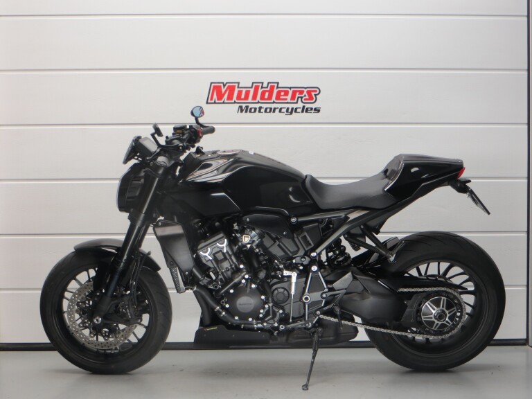 Honda CB 1000 R HONDA CB 1000 R BLACK EDITION foto 2