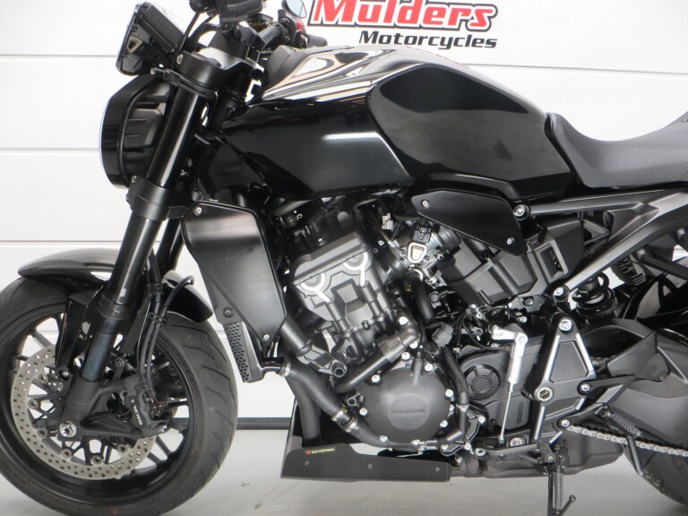 Honda CB 1000 R HONDA CB 1000 R BLACK EDITION foto 4