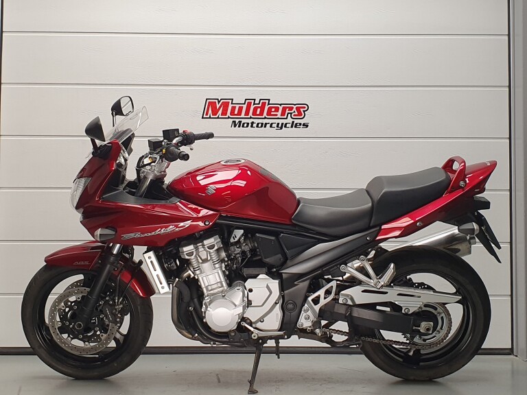 Suzuki GSF 1250 S Bandit SUZUKI GSF 1250 S BANDIT foto 2