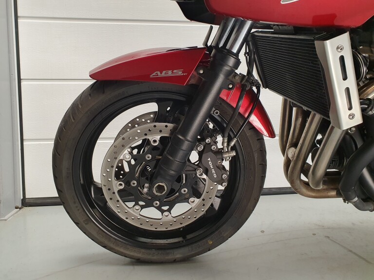 Suzuki GSF 1250 S Bandit SUZUKI GSF 1250 S BANDIT foto 3