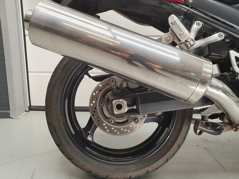 Suzuki GSF 1250 S BANDIT SUZUKI GSF 1250 S BANDIT foto 9