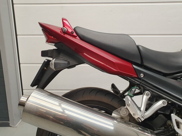 Suzuki GSF 1250 S BANDIT SUZUKI GSF 1250 S BANDIT foto 10