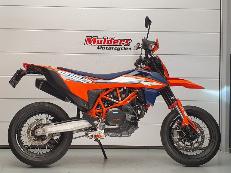 KTM 690 SMC-R KTM 690 SMC-R 