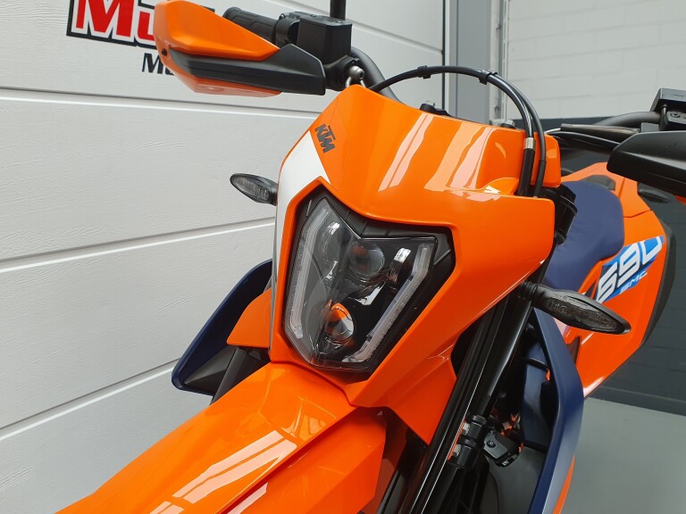 KTM 690 SMC-R KTM 690 SMC-R foto 5