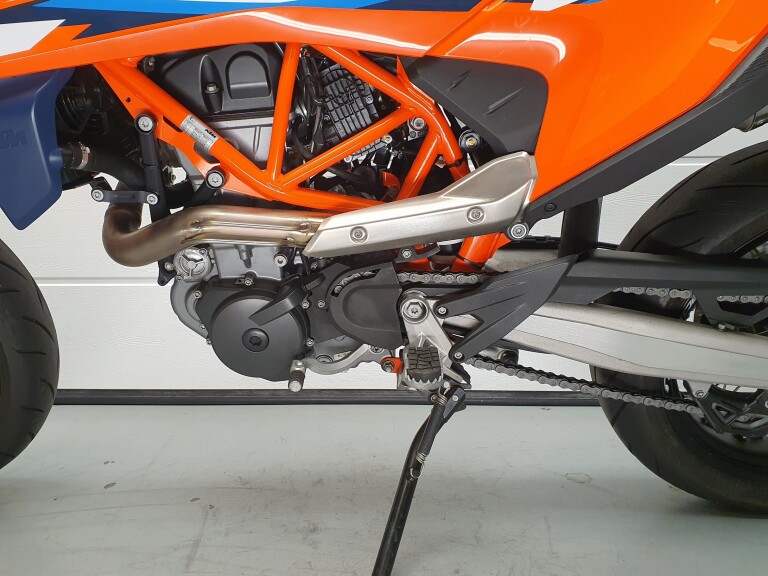 KTM 690 SMC-R KTM 690 SMC-R foto 7
