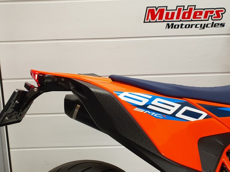 KTM 690 SMC-R KTM 690 SMC-R foto 10