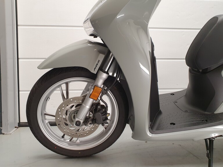 Honda SH 150 ABS HONDA SH 150 ABS foto 4