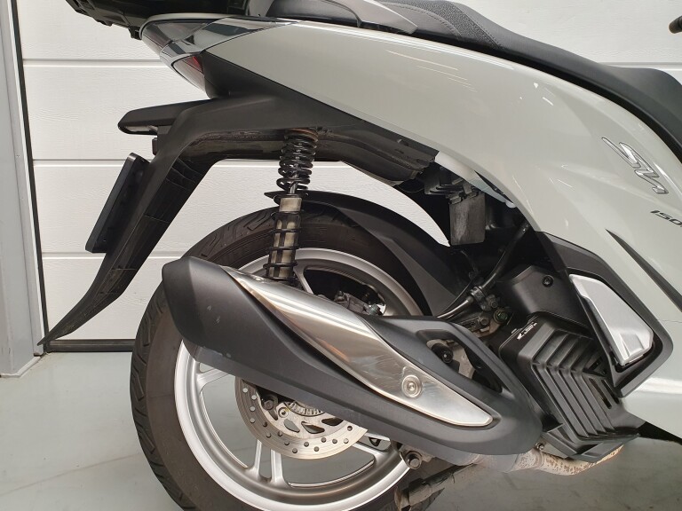 Honda SH 150 ABS HONDA SH 150 ABS foto 10