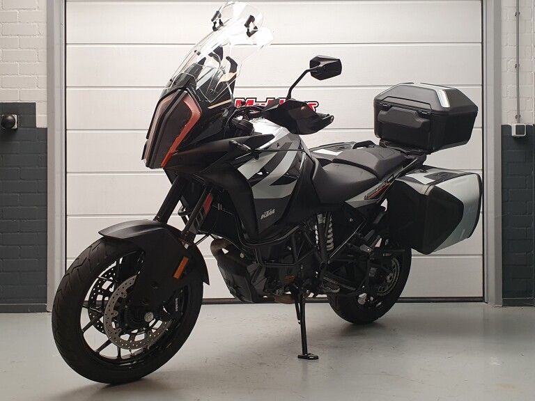 KTM 1290 SUPER ADVENTURE S 