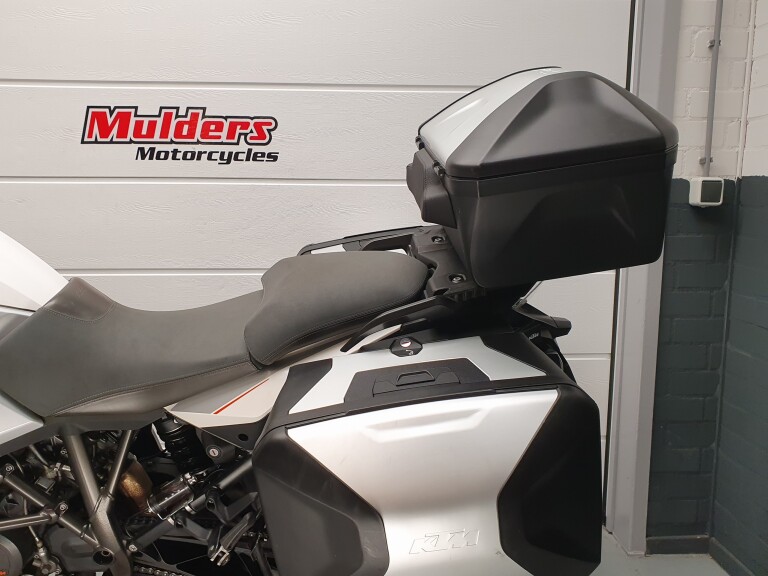 KTM 1290 SUPER ADVENTURE T KTM 1290 Super Adventure T foto 7