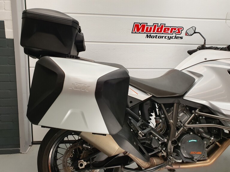 KTM 1290 SUPER ADVENTURE T KTM 1290 Super Adventure T foto 8