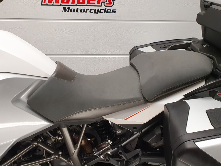 KTM 1290 SUPER ADVENTURE T KTM 1290 Super Adventure T foto 9