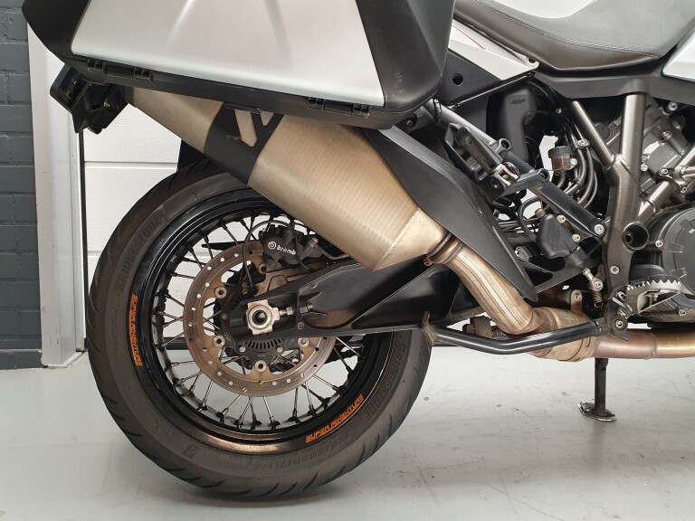 KTM 1290 SUPER ADVENTURE T KTM 1290 Super Adventure T foto 10