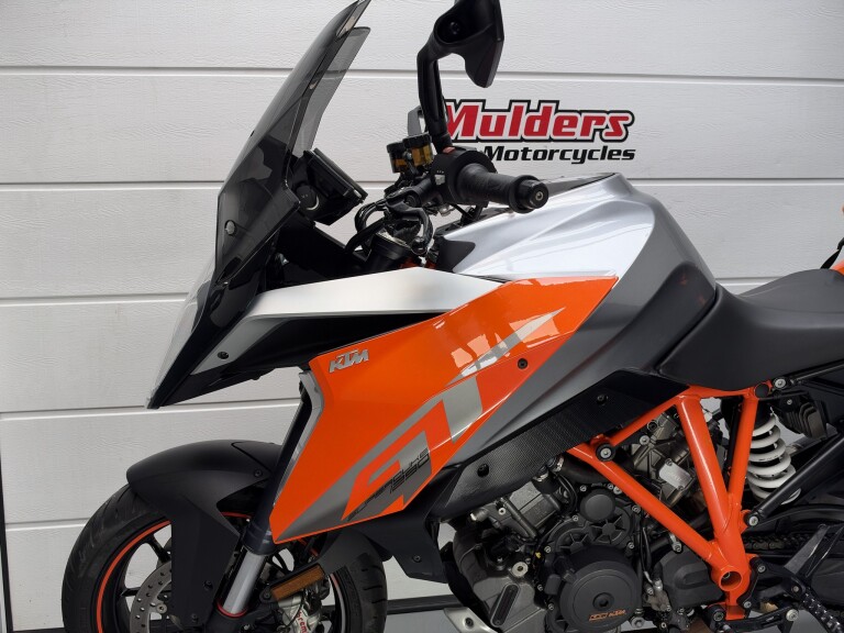 KTM 1290 SUPER DUKE GT foto 3