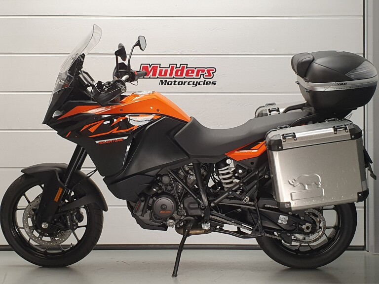 KTM 1090 ADVENTURE ABS KTM 1090 ADVENTURE ABS foto 2