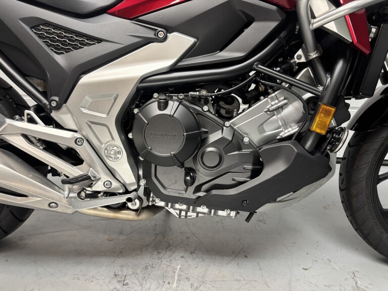 Honda NC 750 X ABS foto 12