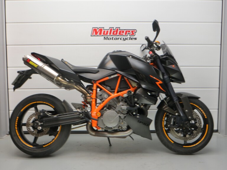 KTM 990 SUPERDUKE R KTM 990 SUPER DUKE R 