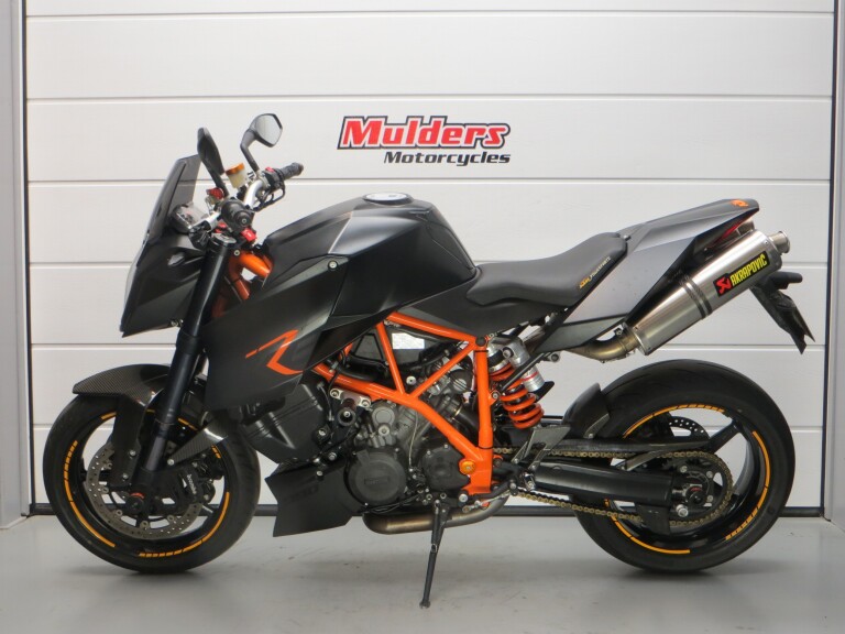 KTM 990 SUPERDUKE R KTM 990 SUPER DUKE R foto 2