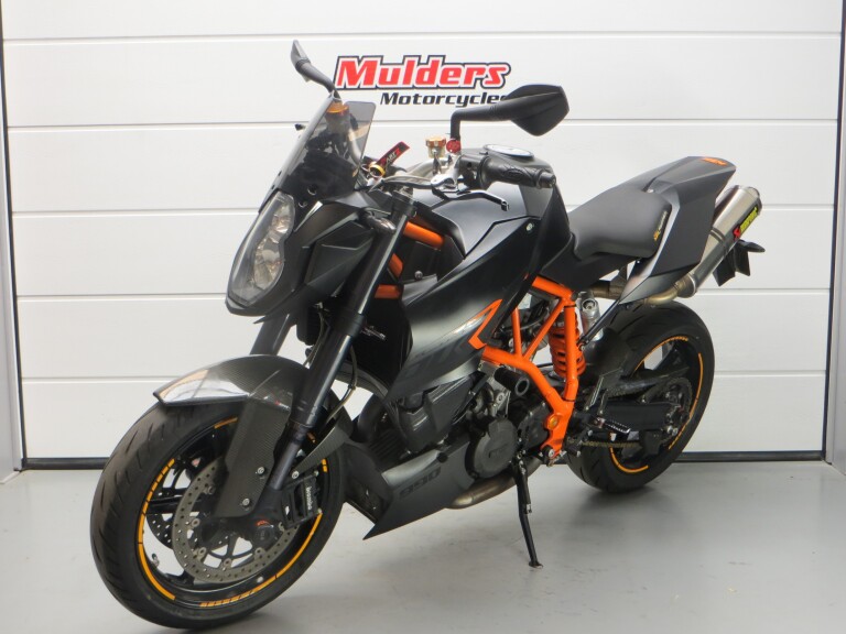 KTM 990 SUPERDUKE R KTM 990 SUPER DUKE R 