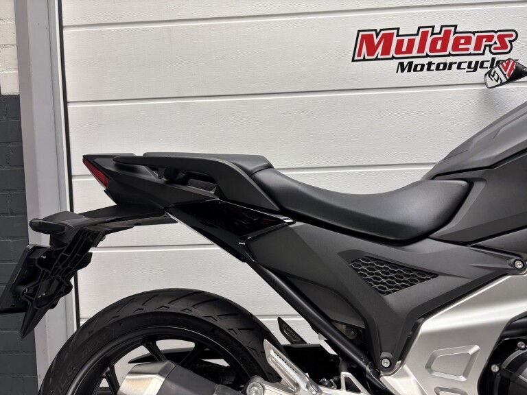 Honda NC 750 X ABS foto 8