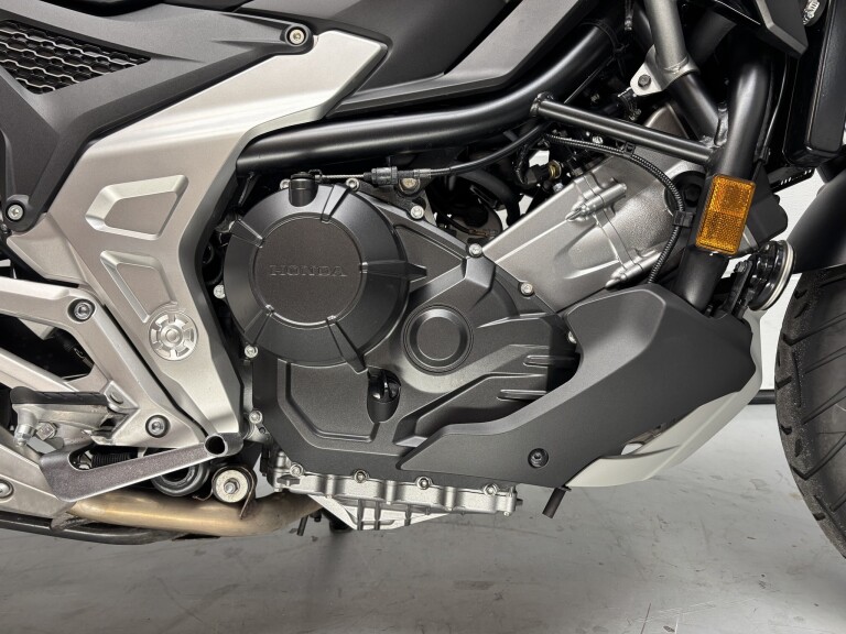 Honda NC 750 X ABS foto 14