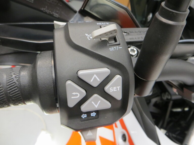 KTM 1290 SUPER ADVENTURE S KTM 1290 SUPER ADVENTURE S foto 4