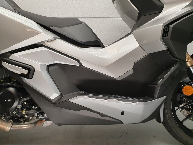 Honda ADV 350 ABS HONDA ADV 350 ABS foto 9