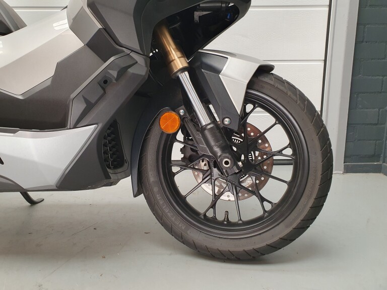 Honda ADV 350 ABS HONDA ADV 350 ABS foto 11