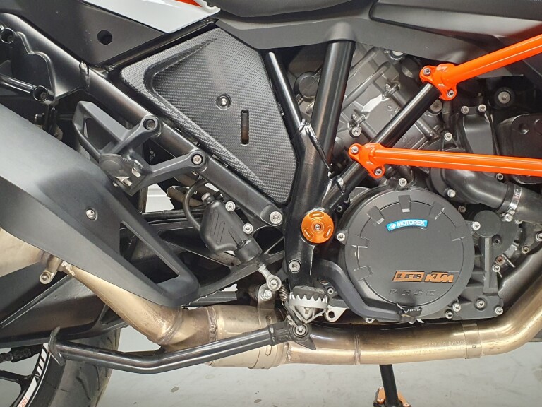 KTM 1290 SUPER ADVENTURE S KTM 1290 Super Adventure S foto 14