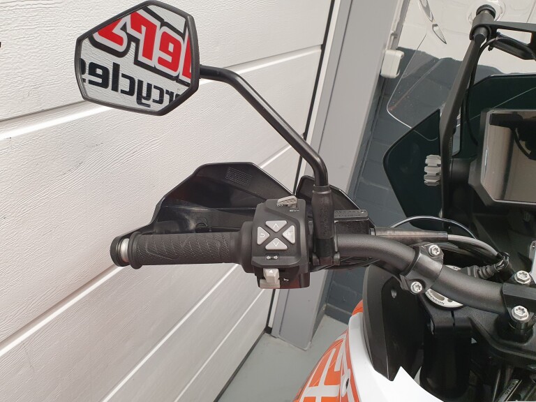 KTM 1290 SUPER ADVENTURE S KTM 1290 Super Adventure S foto 20