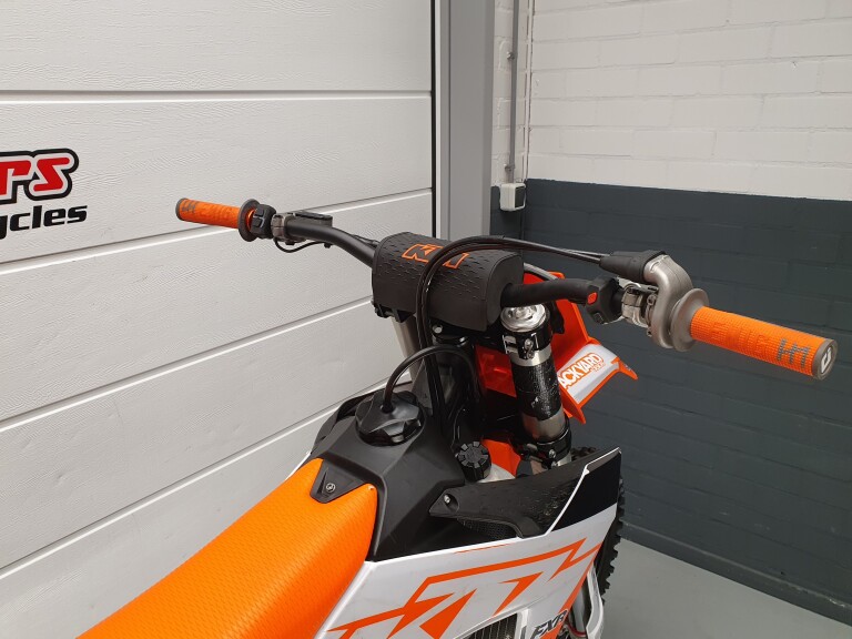 KTM 250 SX EFI KTM 250 SX EFI foto 13