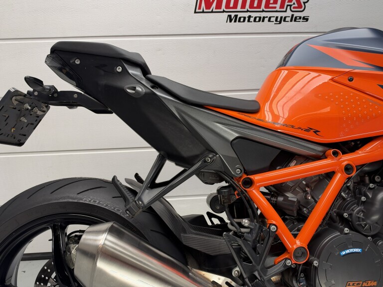KTM 1290 SUPER DUKE R foto 4