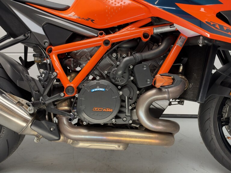 KTM 1290 SUPER DUKE R foto 6