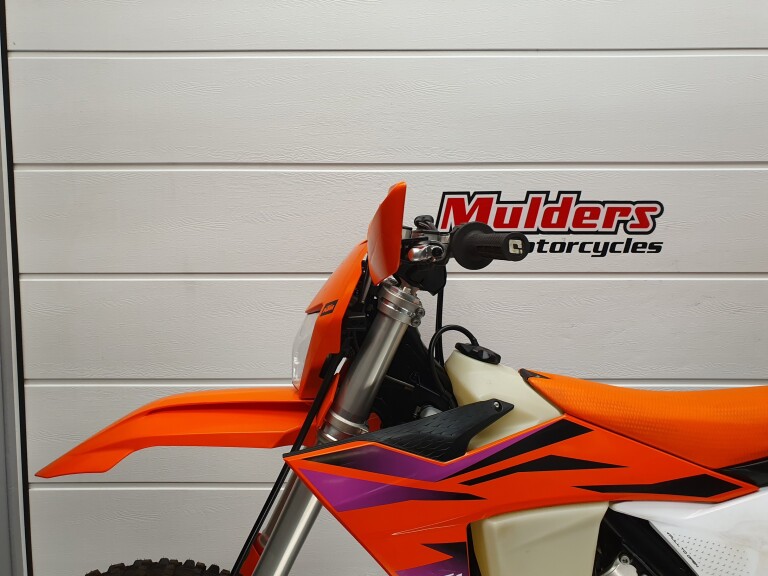KTM 450 EXC-F KTM 450 EXC-F SLECHTS 70 UREN! foto 5