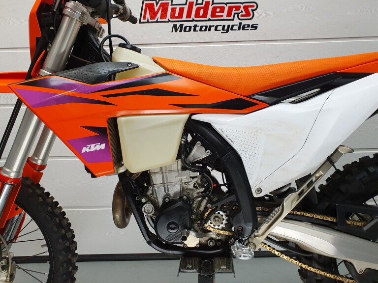 KTM 450 EXC-F KTM 450 EXC-F SLECHTS 70 UREN! foto 6
