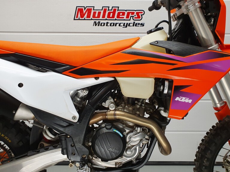 KTM 450 EXC-F KTM 450 EXC-F SLECHTS 70 UREN! foto 12