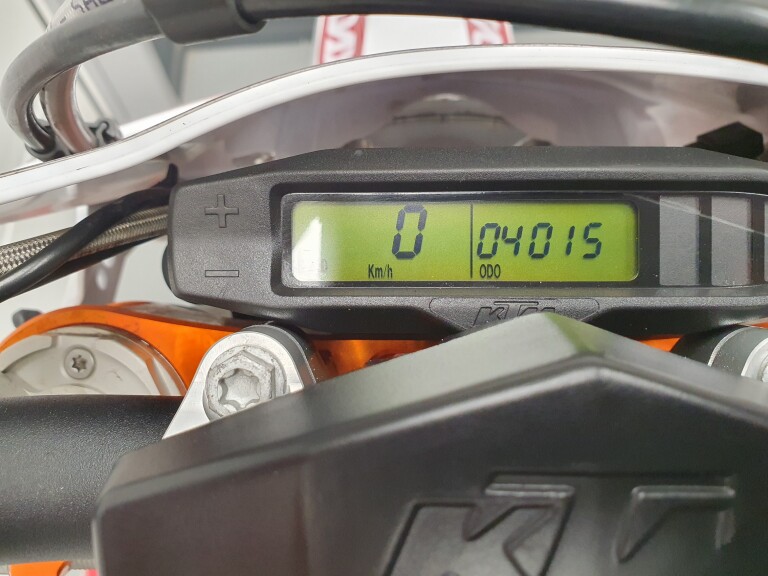 KTM 450 EXC SIX-DAYS KTM 450 EXC SIX-DAYS foto 16