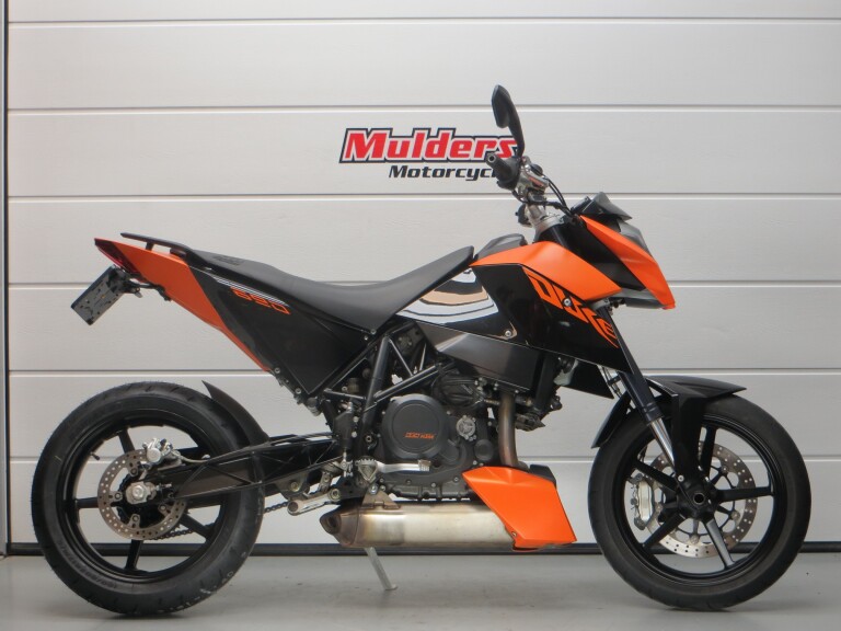 KTM 690 DUKE KTM 690 DUKE 