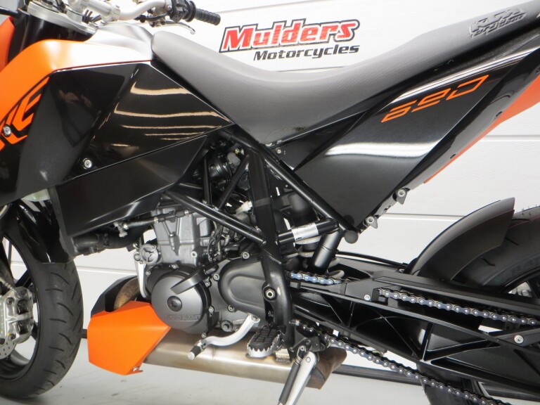 KTM 690 DUKE KTM 690 DUKE foto 5