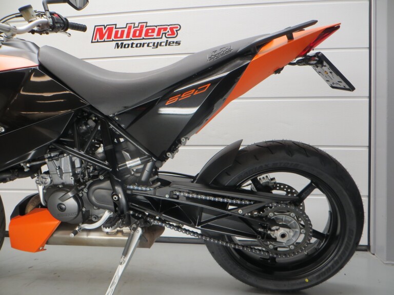 KTM 690 DUKE KTM 690 DUKE foto 6