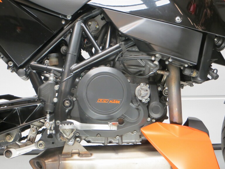 KTM 690 DUKE KTM 690 DUKE foto 11